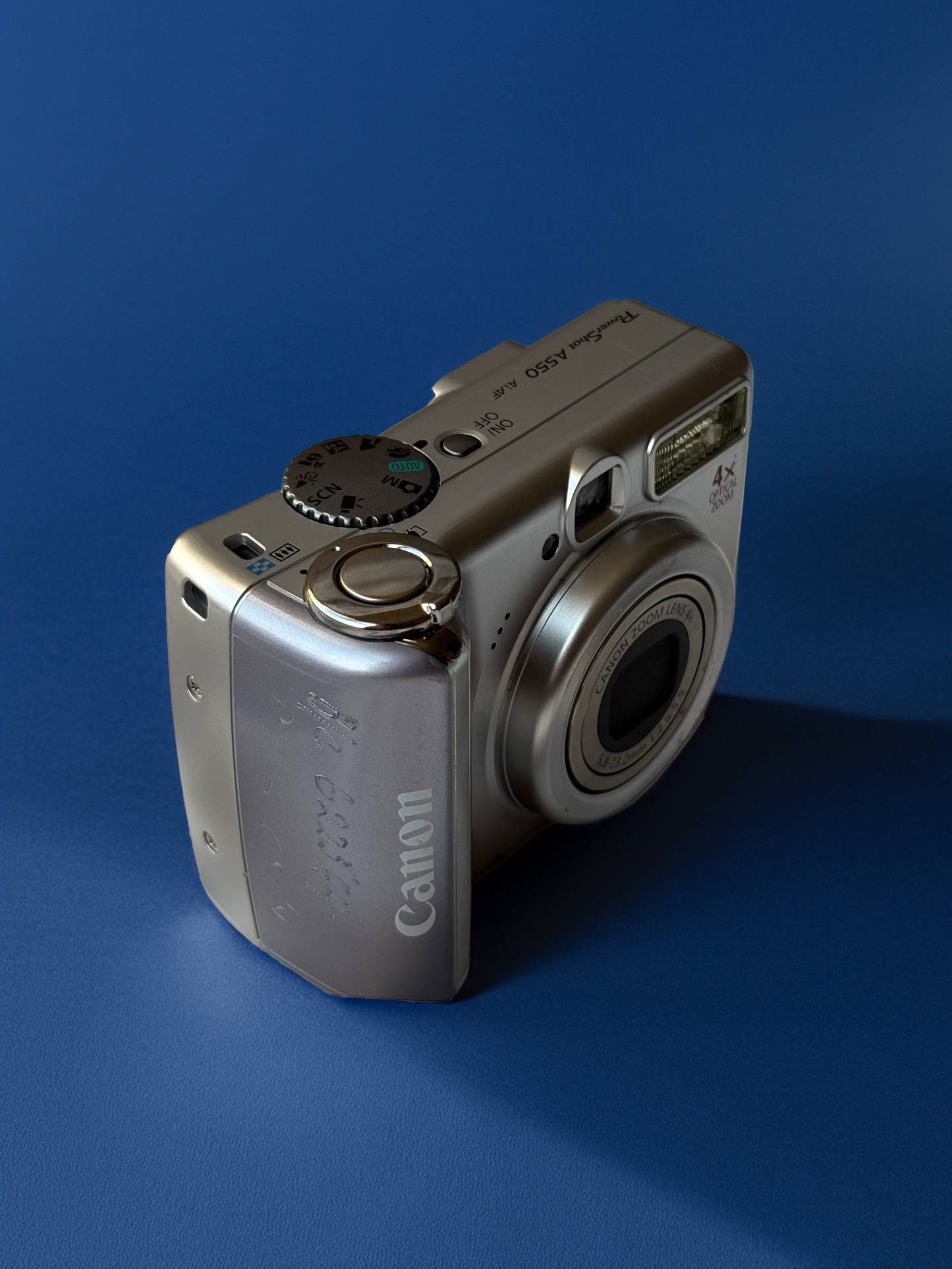 Canon PowerShot A550 in "Silver"