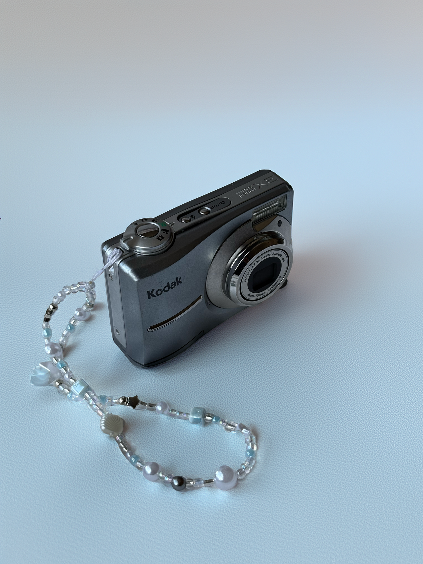 Kodak EasyShare C813 in "Gray Blue"