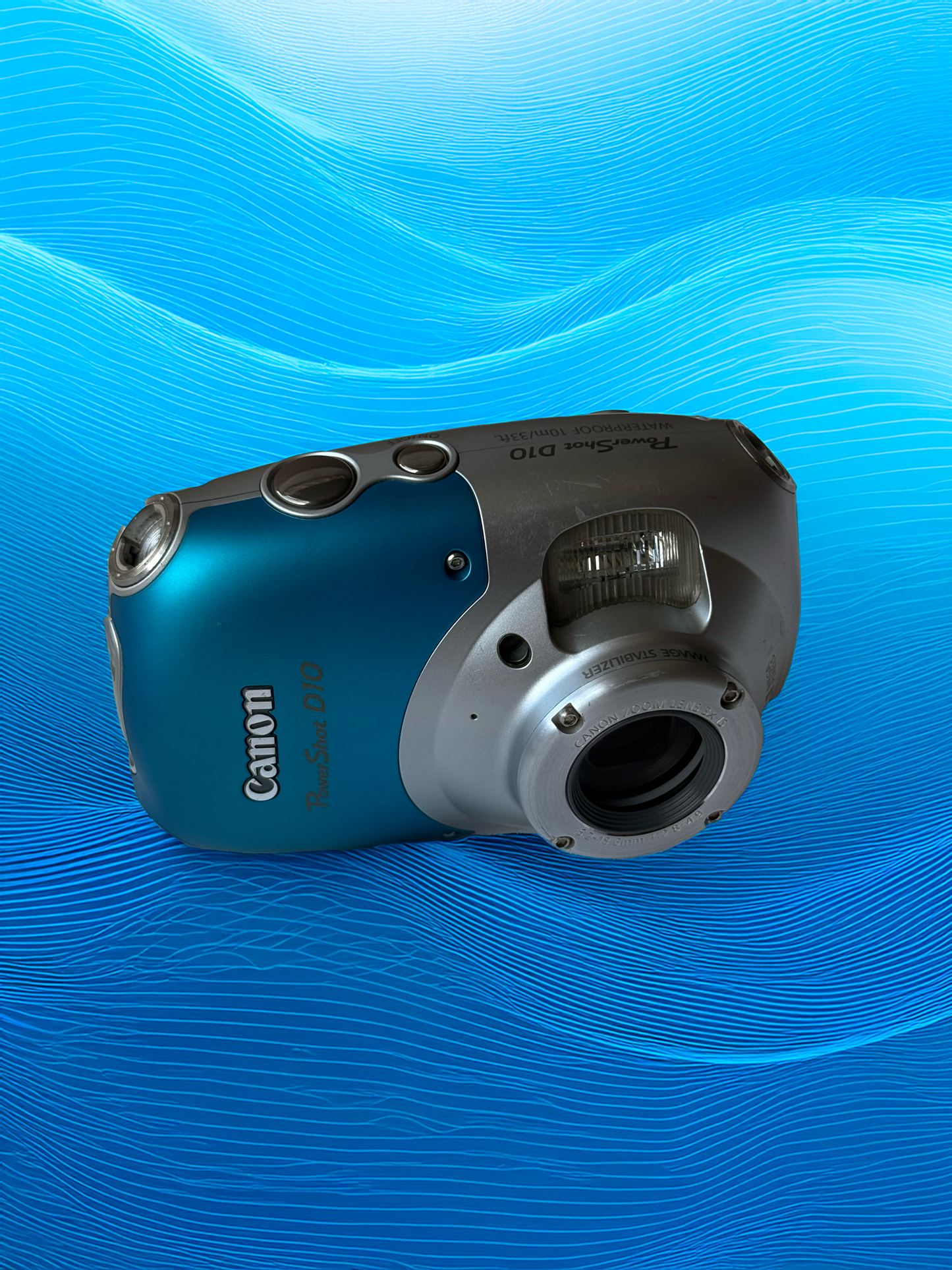 Canon PowerShot D10 in "Olympic Blue"