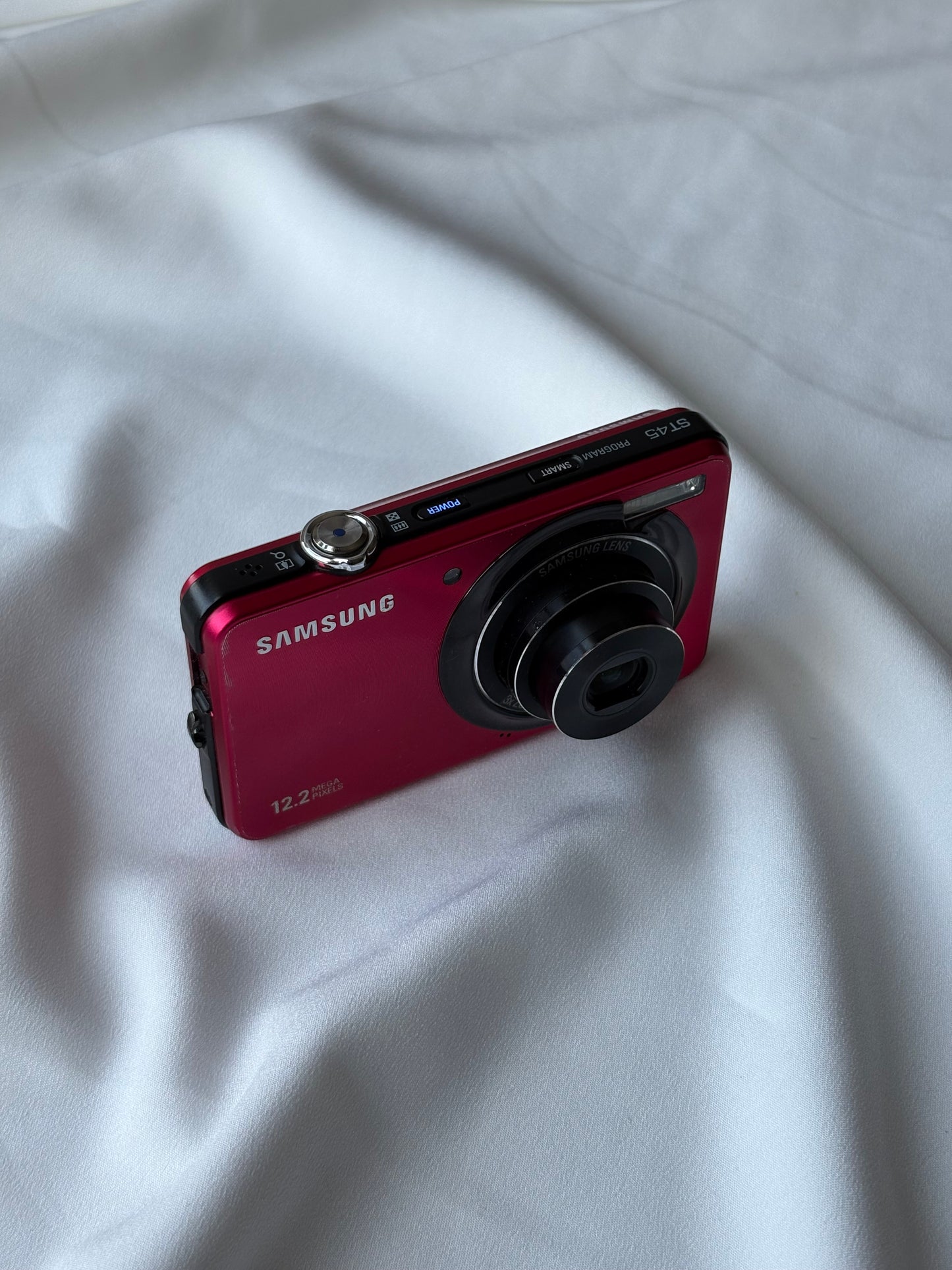 Samsung ST45 in "Bold Pink"